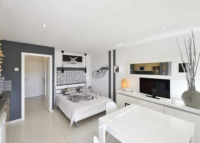 Studio Glossy Heliopolis Ab 325 -By Agn - 2 Personnes * 아그